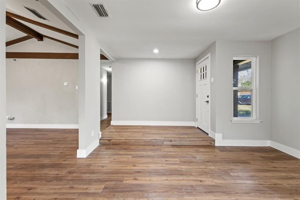 124 Bowling Green Circle