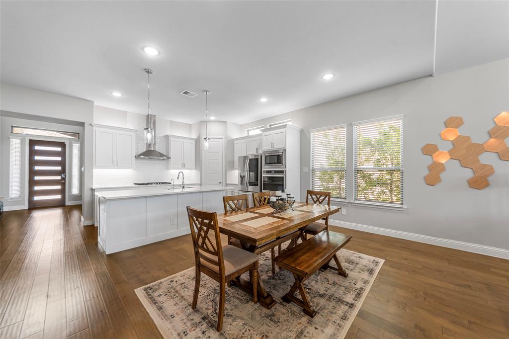 2472 Bainbridge Drive