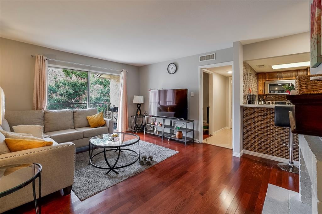 12830 Midway Road 2118
