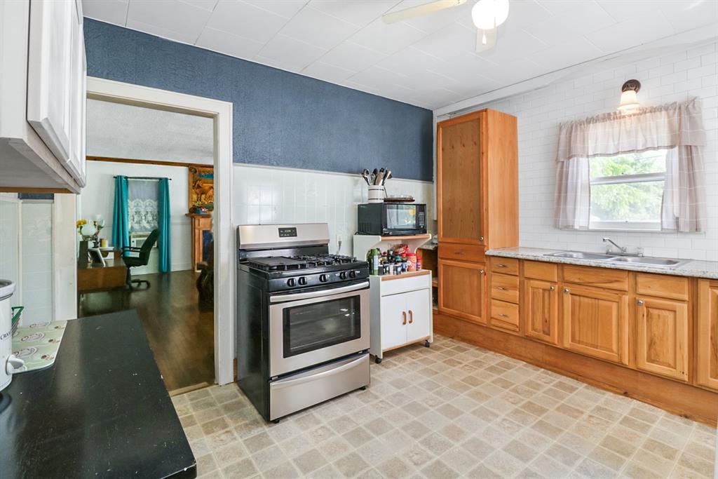 Gray Add Town Coleman - Residential