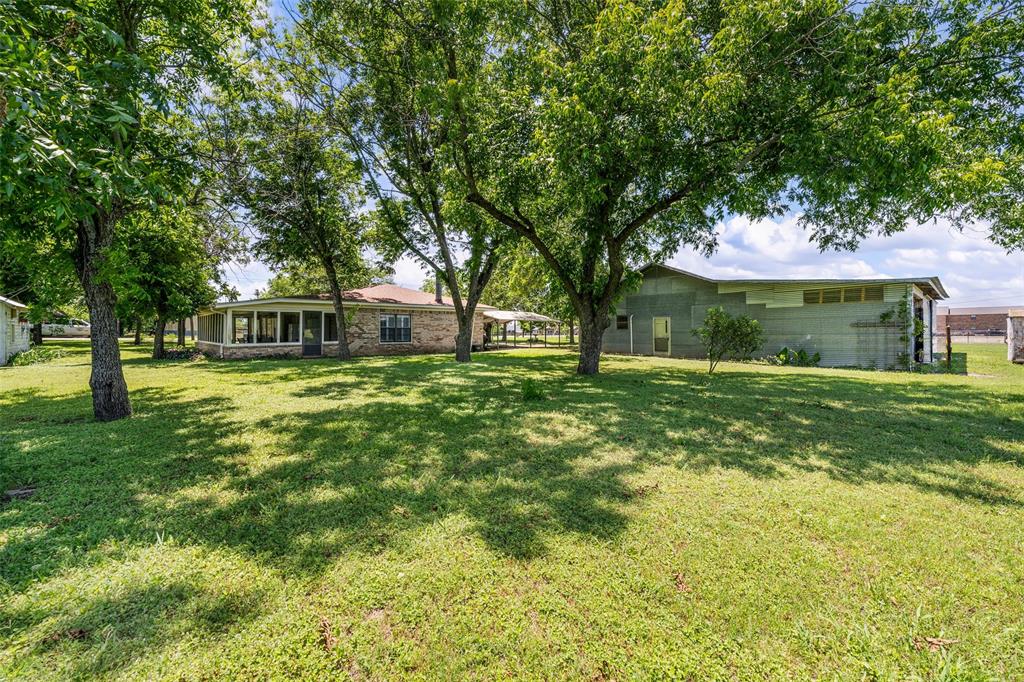 Holmes E W - Residential