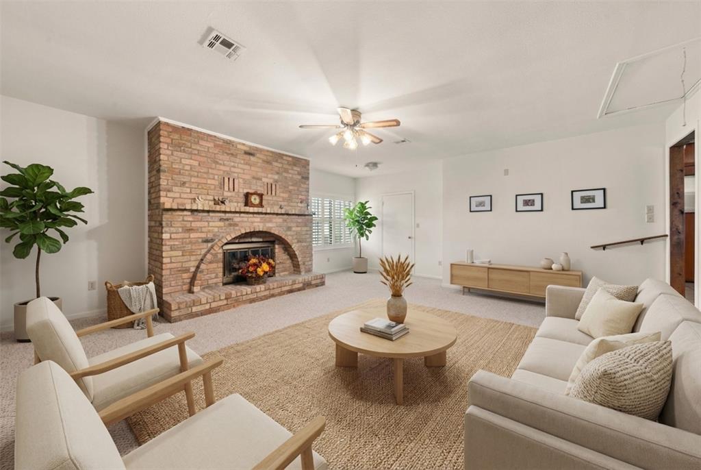 Holmes E W - Residential