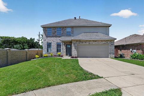Photo of 1533 Caymus Court, Lewisville, TX 75067 (MLS # 21271739)