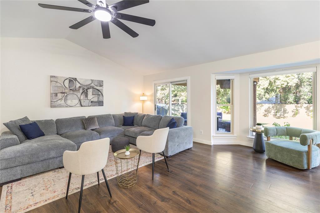 565 Yellowstone Drive