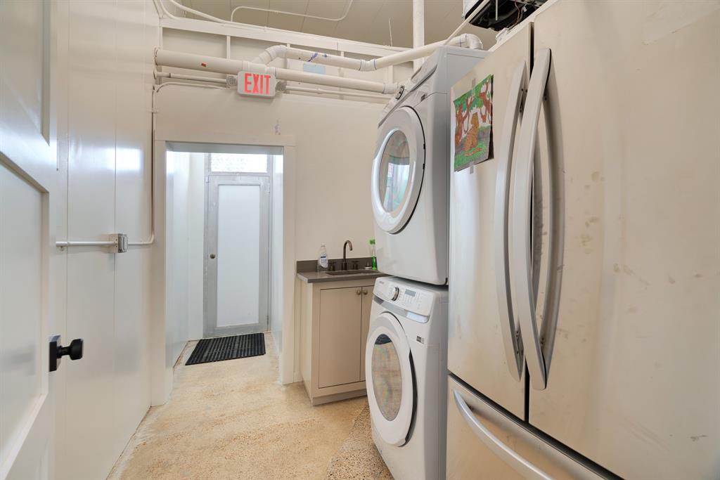 S30710 - Commercial Sale