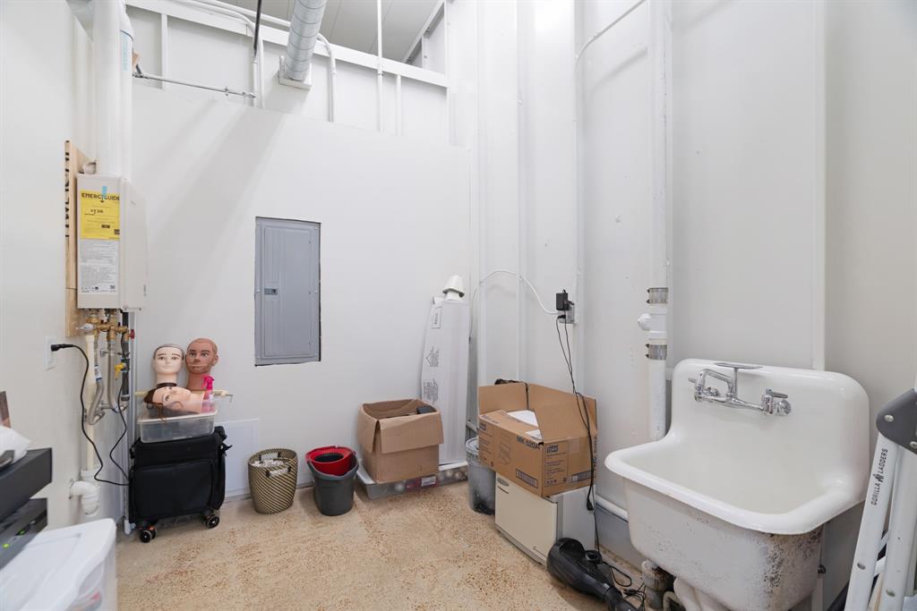 S30710 - Commercial Sale