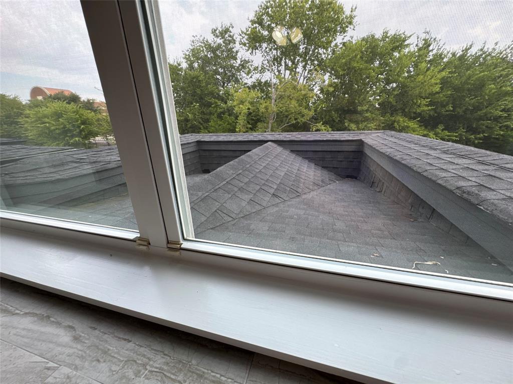 CREEKWOOD TOWNHOMES - Residential