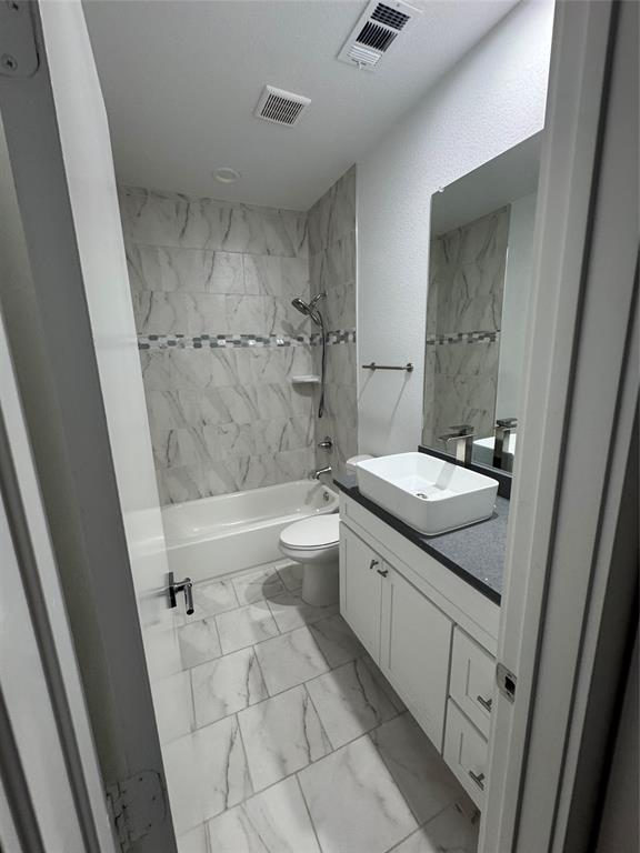 CREEKWOOD TOWNHOMES - Residential