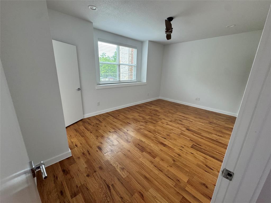 CREEKWOOD TOWNHOMES - Residential