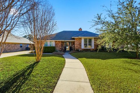Photo of 4901 Boulder Road, North Richland Hills, TX 76180 (MLS # 21173794)