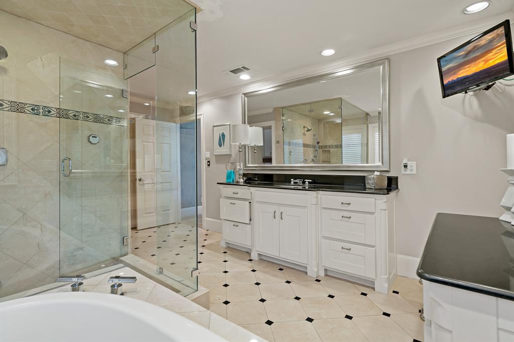 Willow Bend Country Ph One-R - Residential