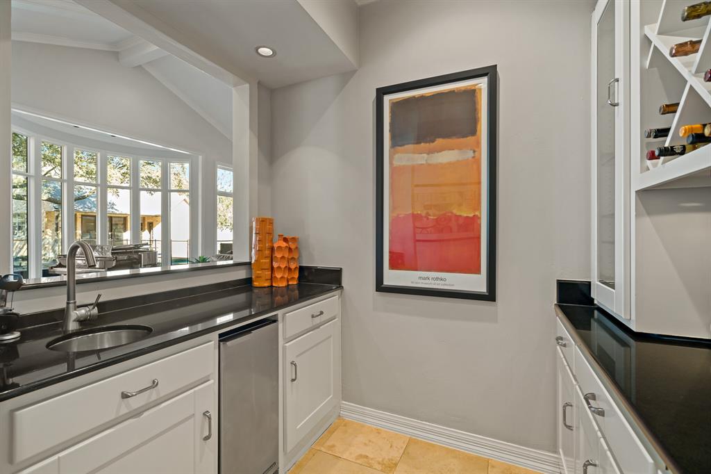 Willow Bend Country Ph One-R - Residential