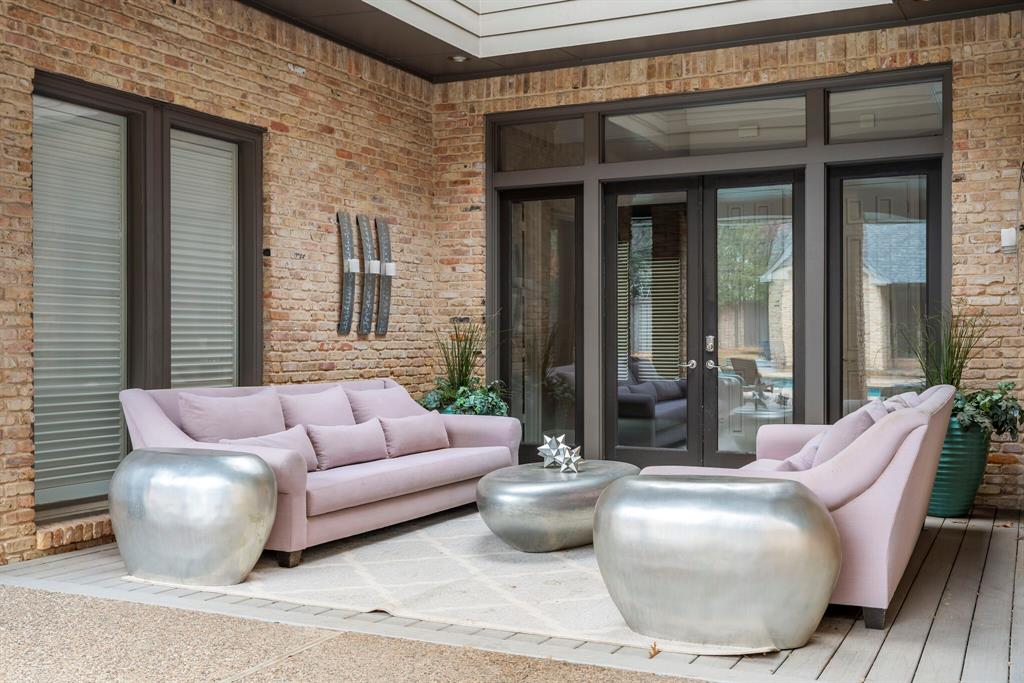 Willow Bend Country Ph One-R - Residential