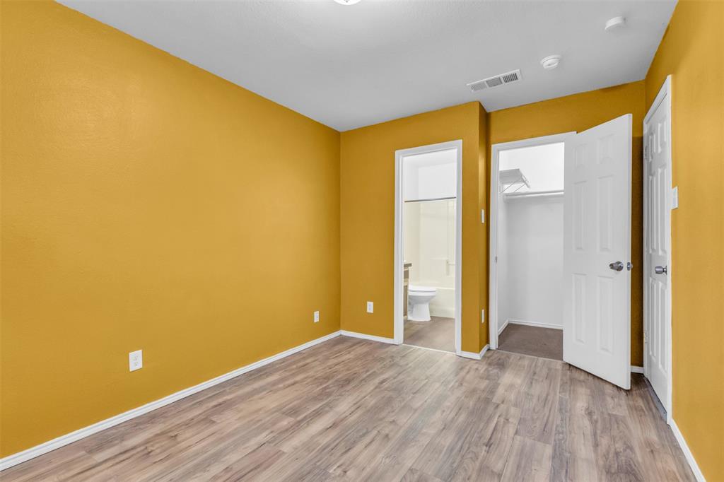 3820 Waldorf