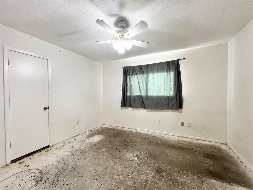 Mountain Crk Twnhses 02 - Residential