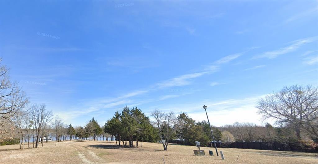 LOT 10 Waters Edge