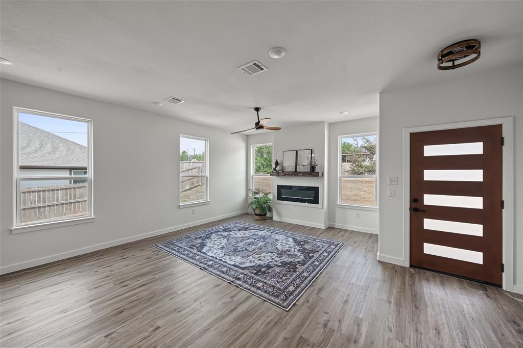 5824 Stonegate Circle