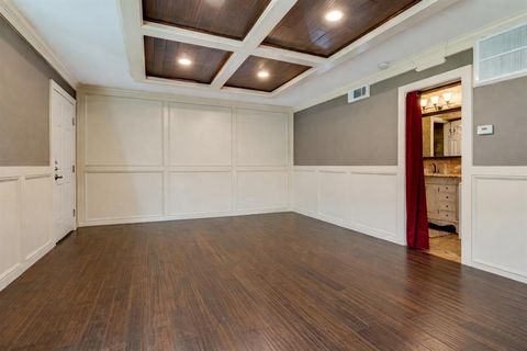 4347 Dickason Avenue 116 Dallas TX 75219