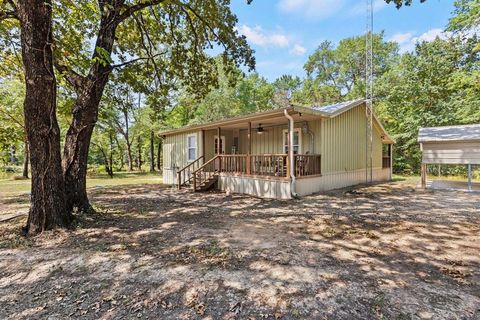 720 County Road 2220 Ivanhoe TX 75447