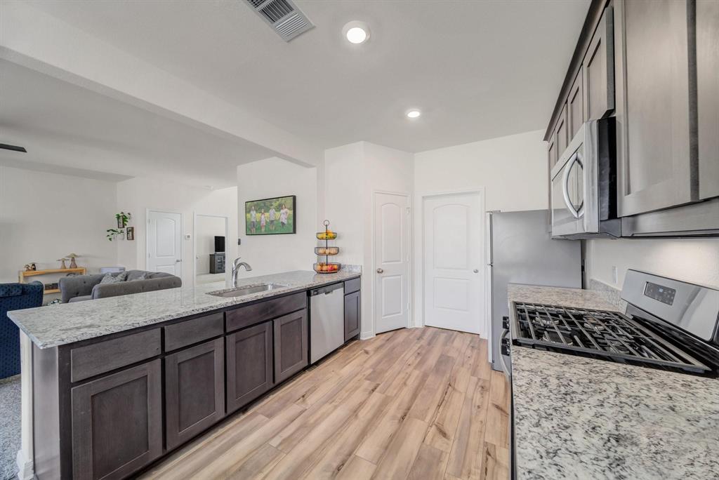 Vista West II - Residential