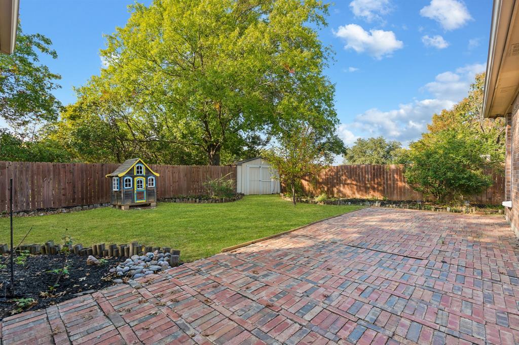 1433 Brazos Boulevard