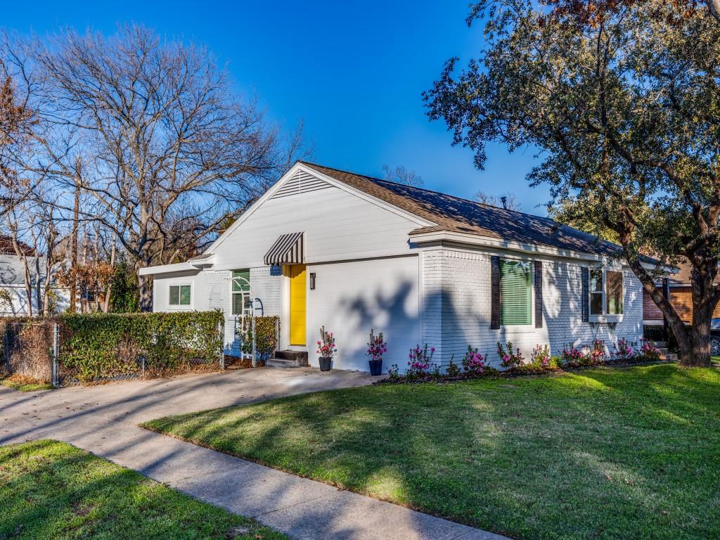 812 Bristol Court