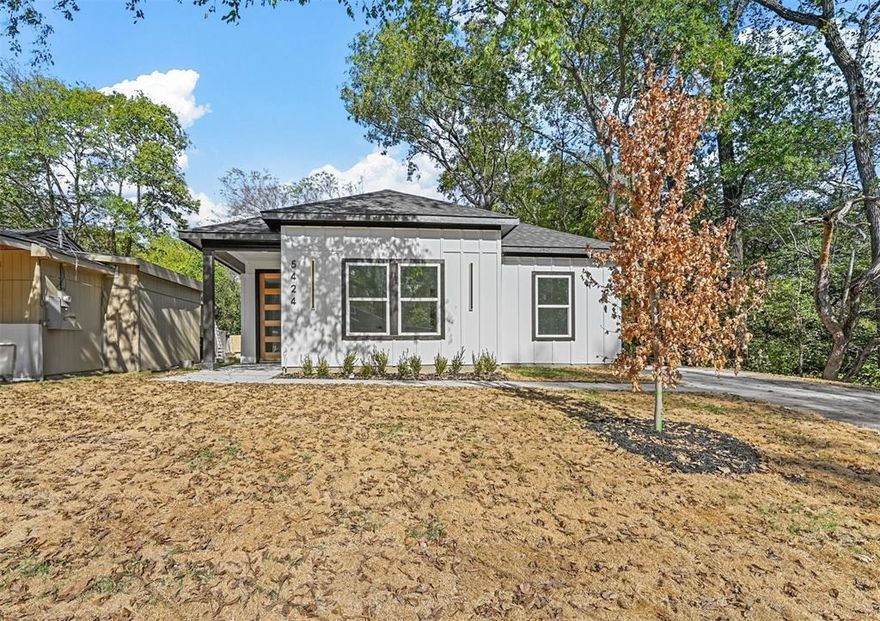 Be the first to lease this new construction, 4 bedroom, 2 bathroom home, tucked away in Dallas, TX. Available for immediate move in.