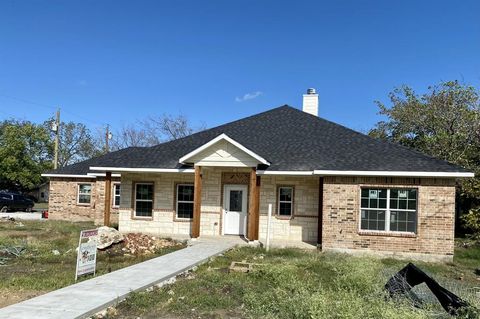 A home in Kaufman