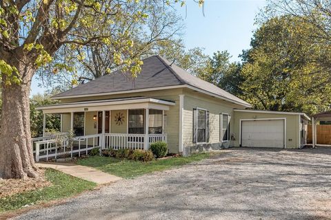 A home in Leonard