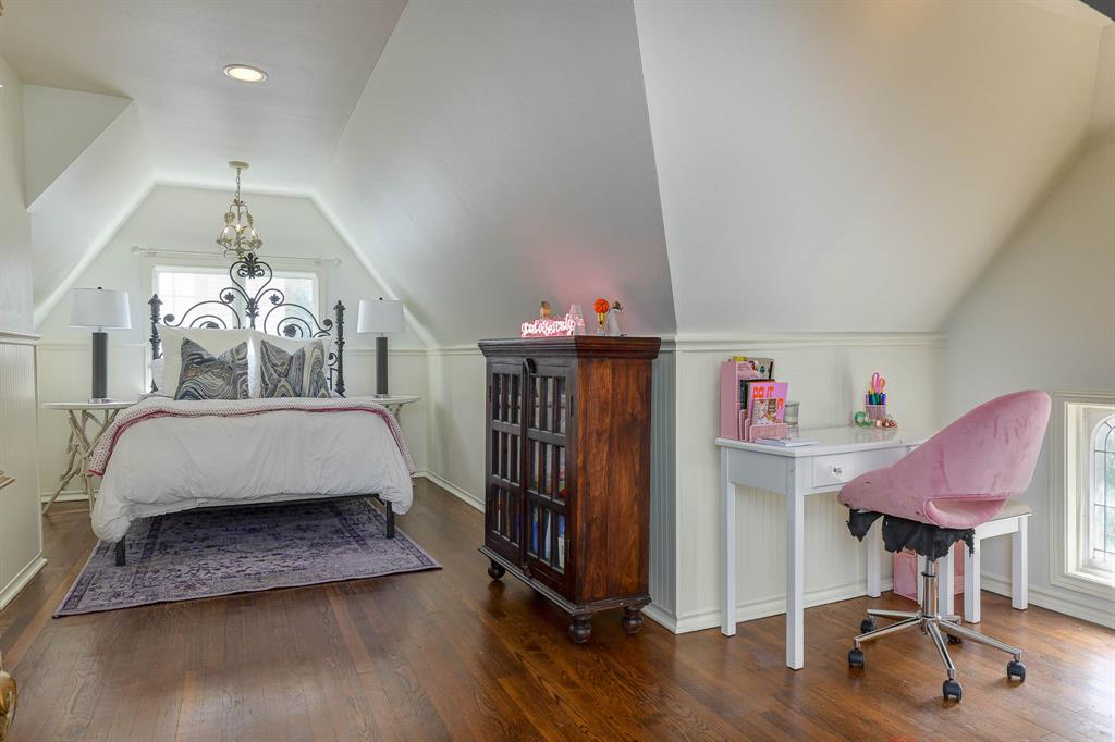 HIGHLAND PARK WEST 4TH INST - Residential