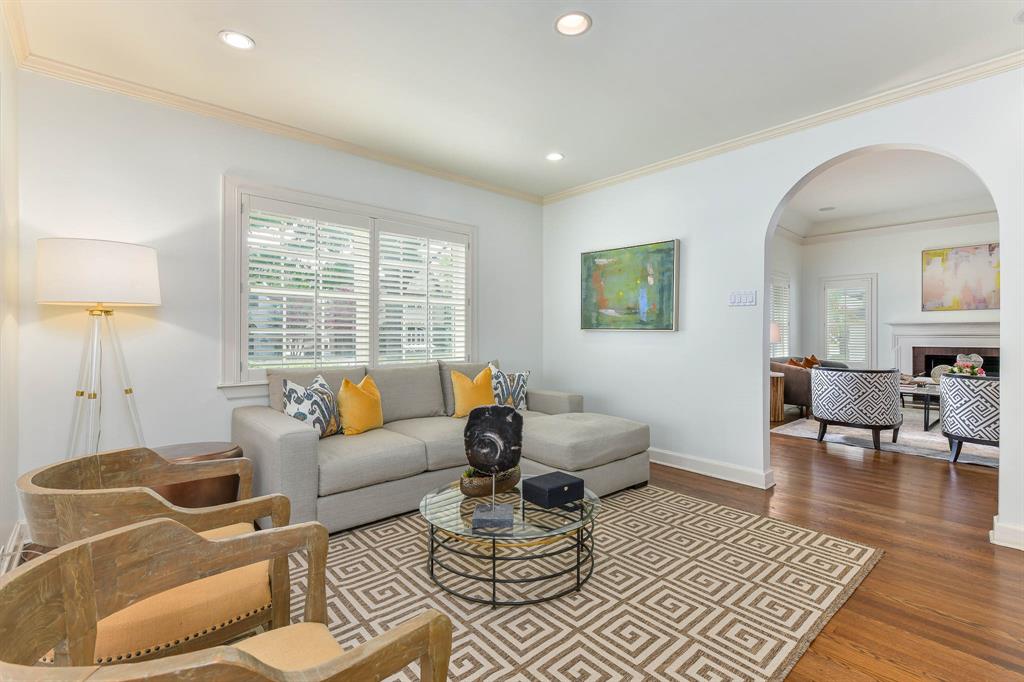 HIGHLAND PARK WEST 4TH INST - Residential