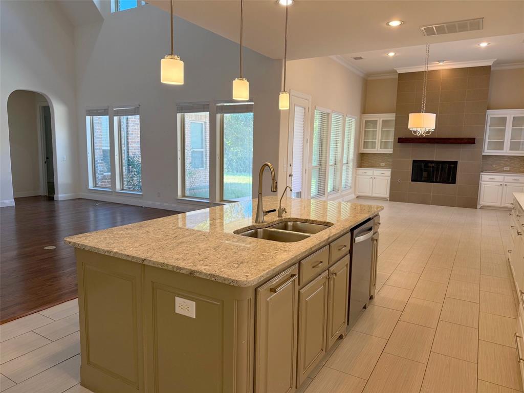 Crossing At Lawler Park Ph 3b The - Residential Lease