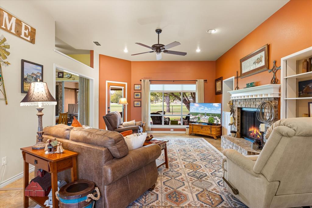 9004 Woodlawn Drive