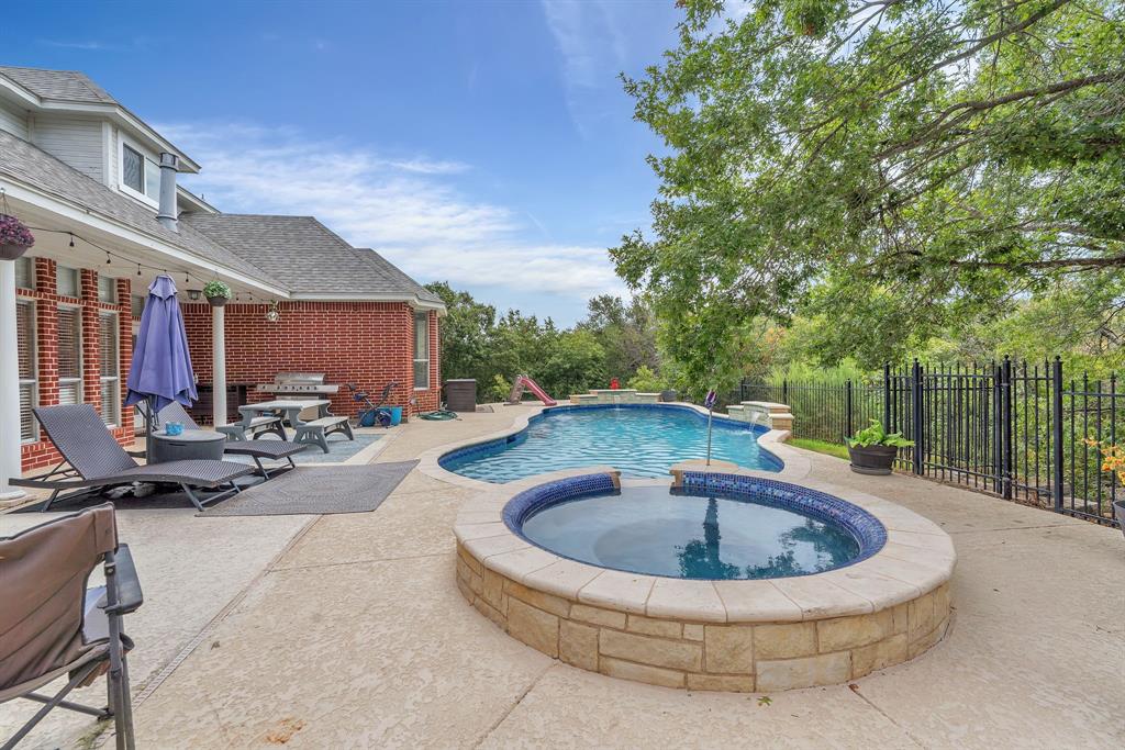 333 Coach House Circle