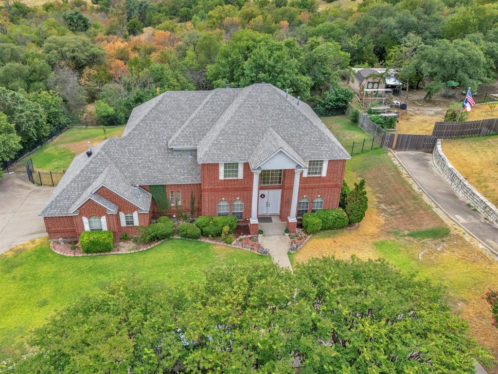 333 Coach House Circle