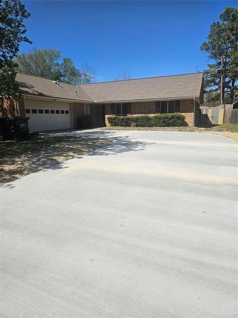 Photo of 328 Jamie Way, Greenville, TX 75402 (MLS # 21252933)