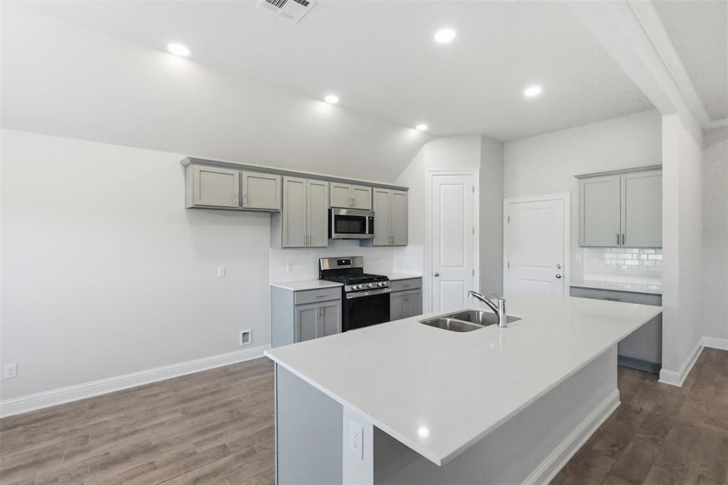 Tuscany Villas - Residential