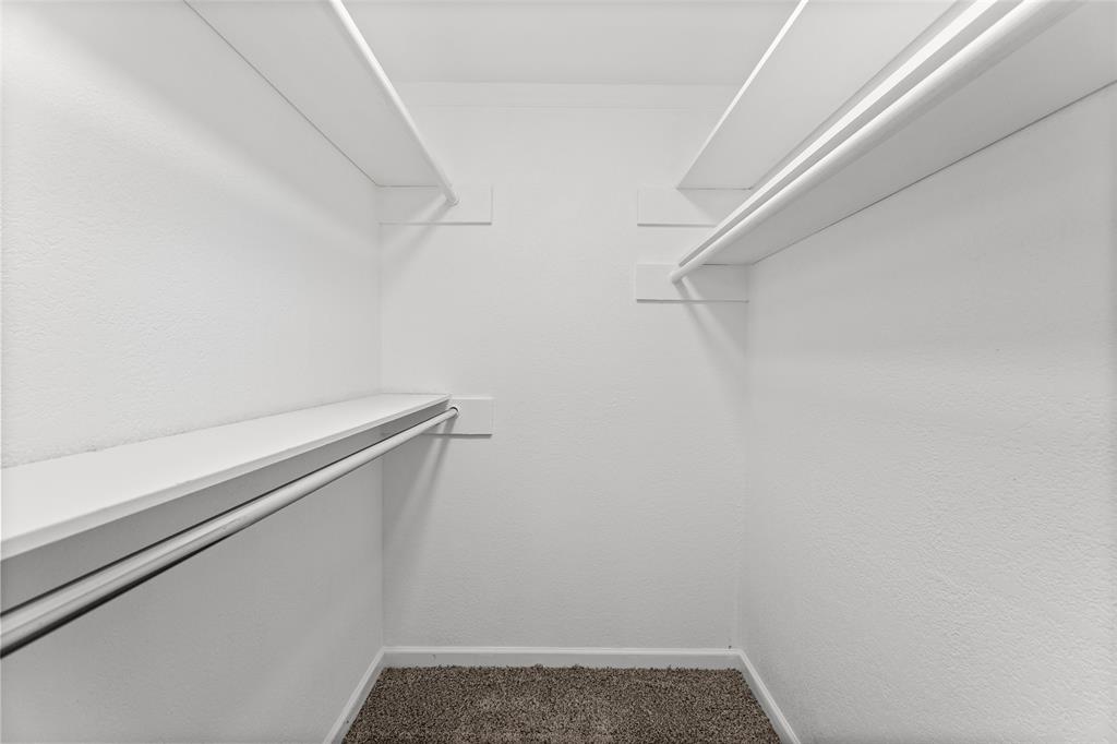 Country Club Manor - Residential