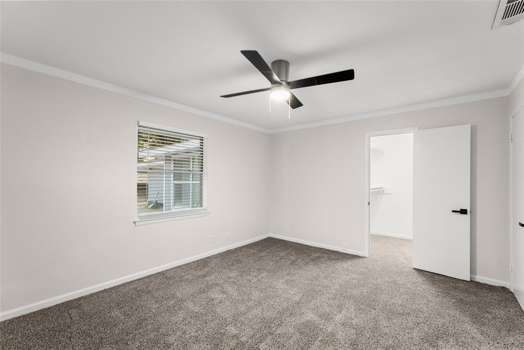 Country Club Manor - Residential