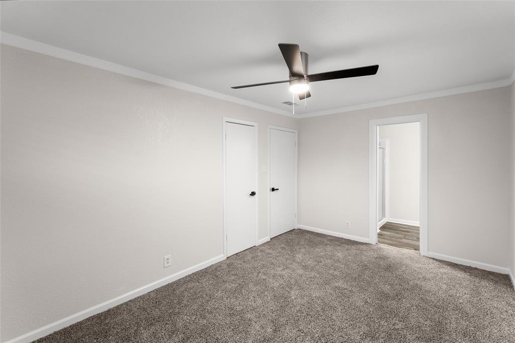 Country Club Manor - Residential