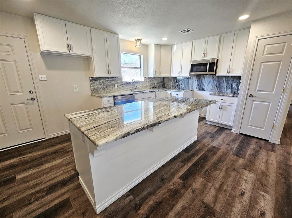 910 Willow Pond Road