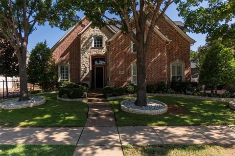 Photo of 1414 Monarch Way, Southlake, TX 76092 (MLS # 21197680)