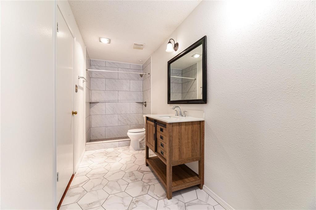 Cobblestone Condos - Residential