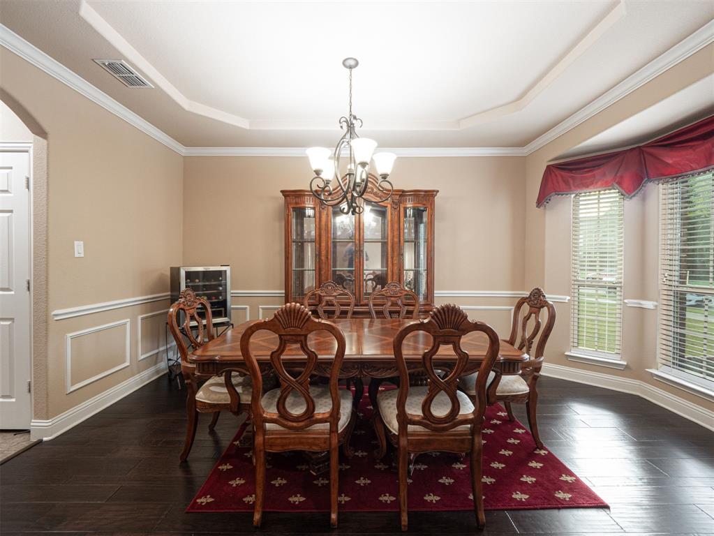 4606 Waterford Glen Drive