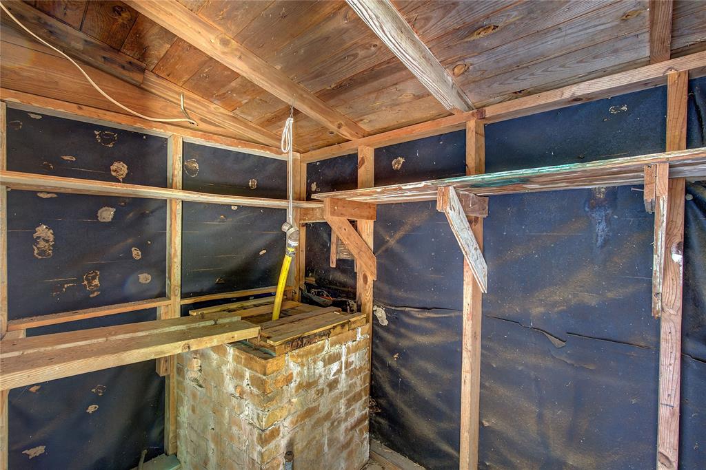 Whispering Oaks - Residential