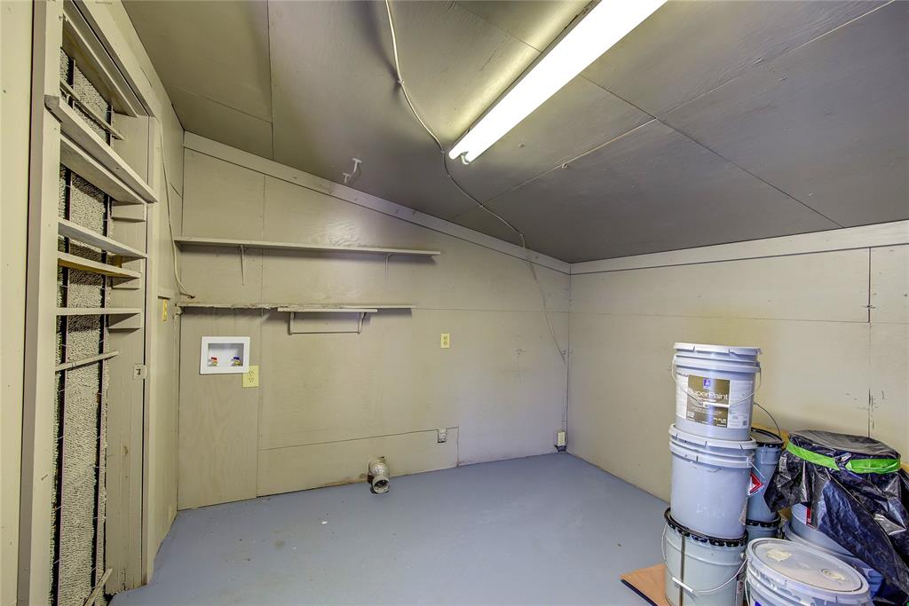 Whispering Oaks - Residential