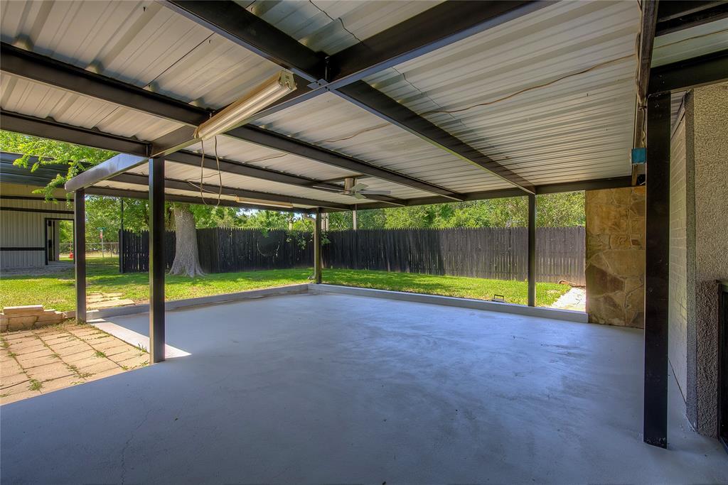 Whispering Oaks - Residential