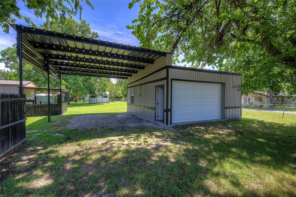 Whispering Oaks - Residential