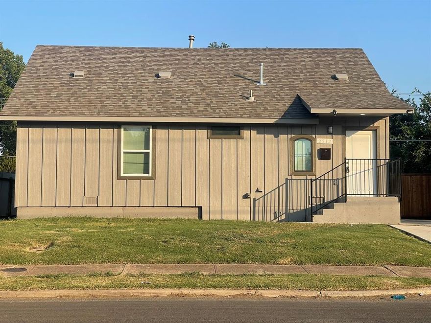 look!  A must-see! This beautifully remodeled home features 3 bedrooms, 2 modern bathrooms, and thoughtfully designed living spaces. From the charming front entrance to the cozy sitting area with a utility room, every detail has been considered. The open-concept layout includes a stunning kitchen with high-end finishes, ideal for both cooking and entertaining.

Updates include fresh interior and exterior paint, new flooring, updated ceiling fans, stylish light fixtures, and modern bathroom mirrors. Step outside to a relaxing patio, perfect for morning coffee, and enjoy a spacious, fenced backyard—great for outdoor activities.

Ample parking available with room for an RV and multiple vehicles. This home offers the perfect blend of comfort, style, and functionality! Hablo Espanol