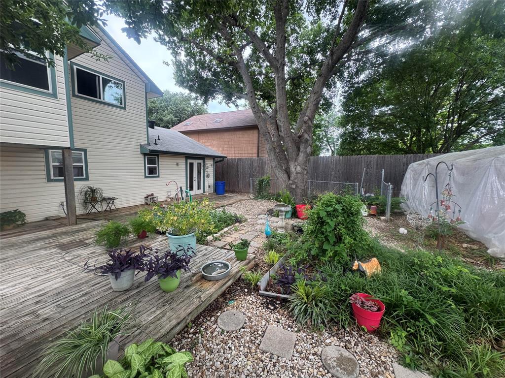 Huntington Village Add - Residential